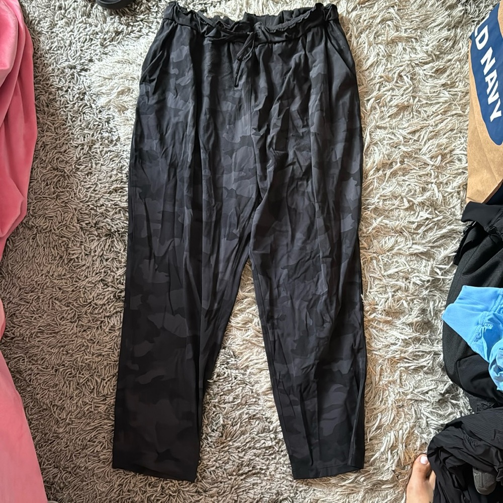Women’s Lululemon Camo Pants size 16